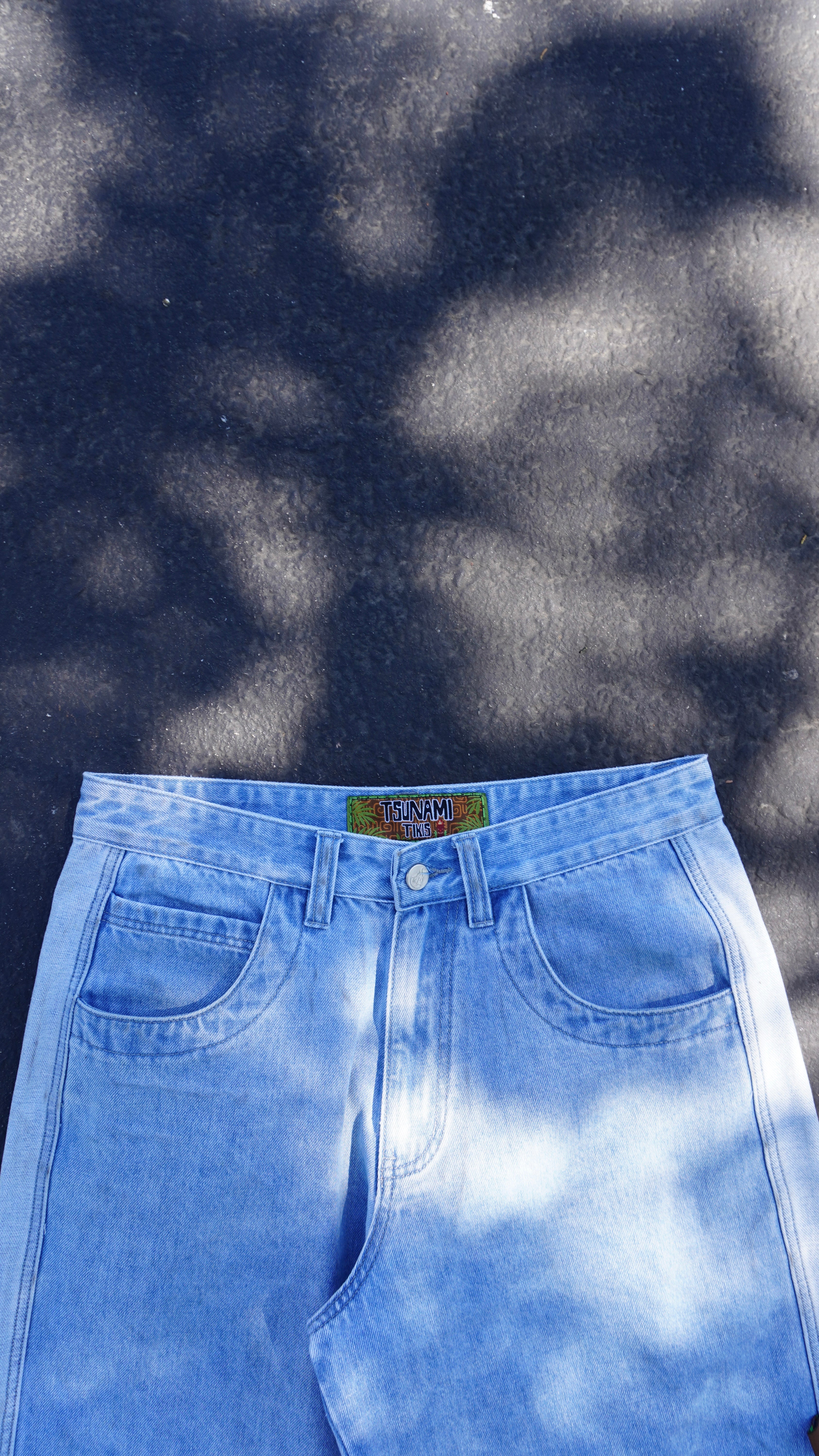 Lightwash Tiki Jorts