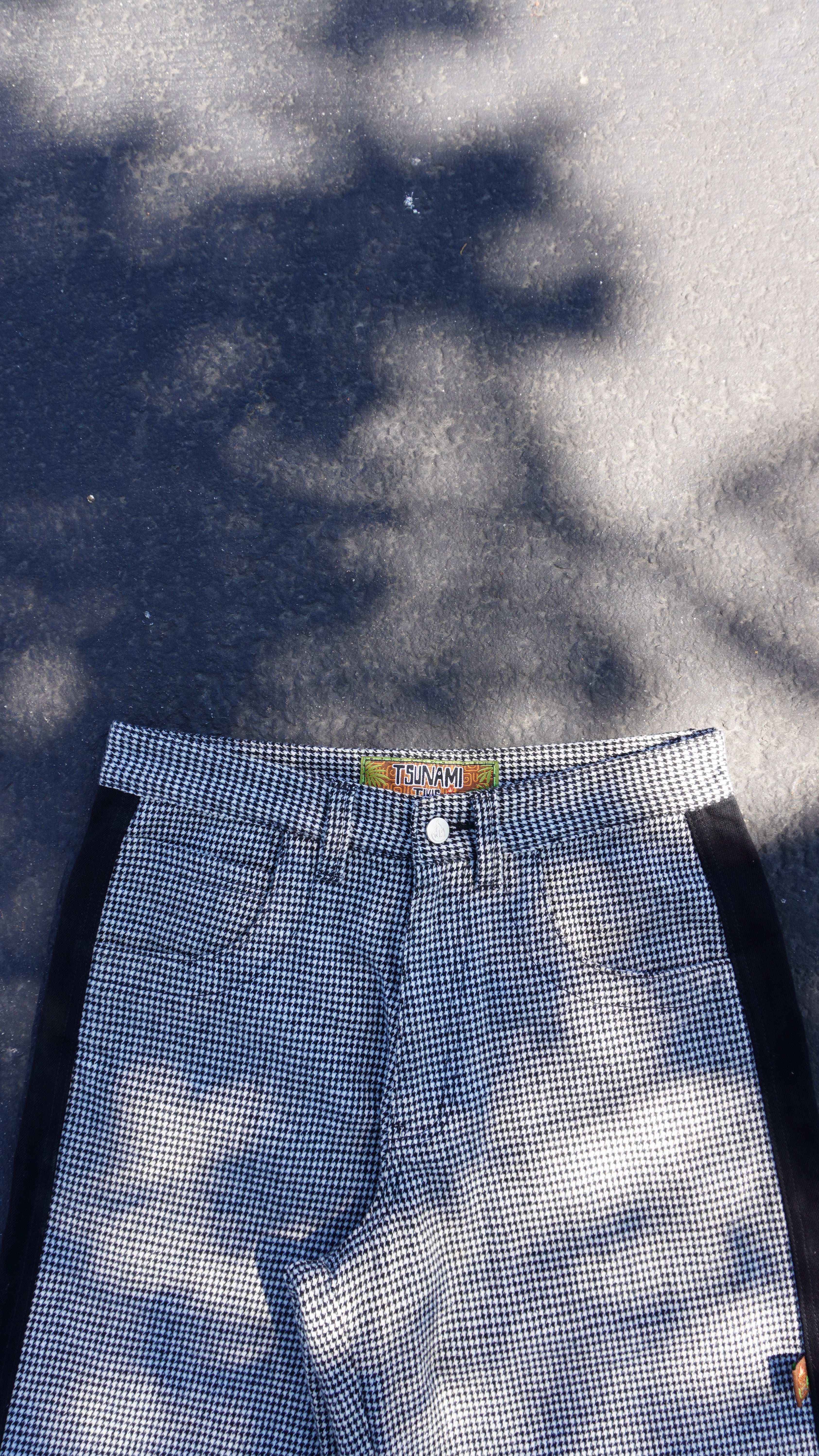 Plaid Tiki Jorts